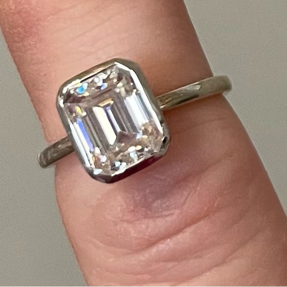 Mossinate bezel engagament emerald cut whitegold great gift! - Picture 5 of 5